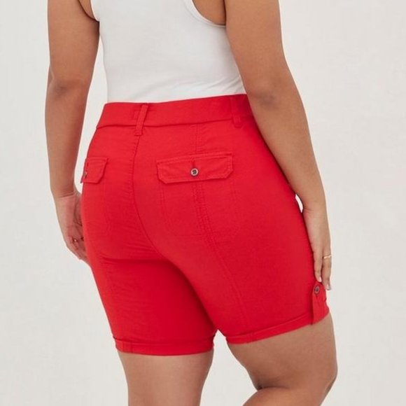 TORRID Red Bermuda Short SIZE 24 - Picture 2 of 4